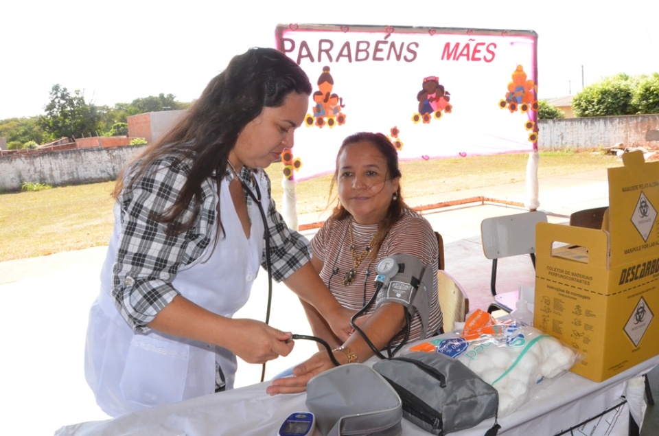 “Mais Lazer” na Vila Piloto teve atividades esportivas e homenagem às mães