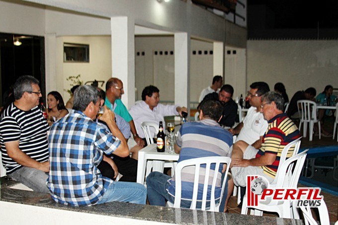 Perfil News confraterniza com funcionários e amigos