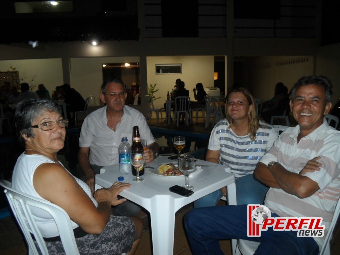 Perfil News confraterniza com funcionários e amigos