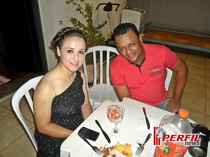 Perfil News confraterniza com funcionários e amigos