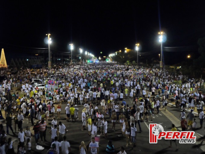 Presidente Epitácio atrai mais de 30 mil pessoas no réveillon