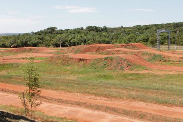 Arena Mix já recebe reformas para a abertura do Brasileiro de Motocross