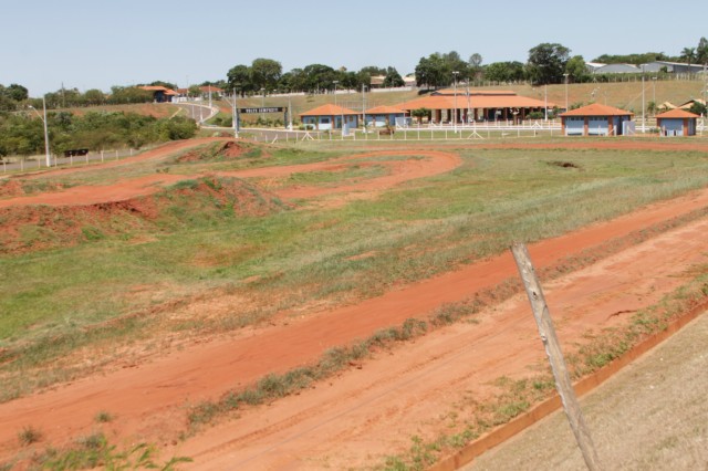 Arena Mix já recebe reformas para a abertura do Brasileiro de Motocross