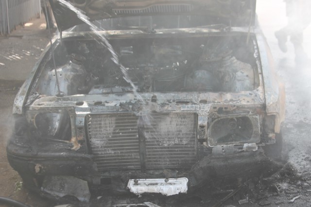 Verona 92 é destruído por fogo em viela de Três Lagoas Verona 92 é destruído por fogo em viela de Três Lagoas