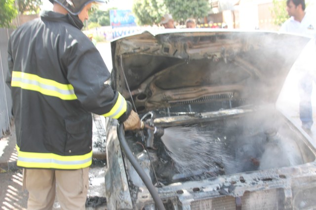 Verona 92 é destruído por fogo em viela de Três Lagoas Verona 92 é destruído por fogo em viela de Três Lagoas