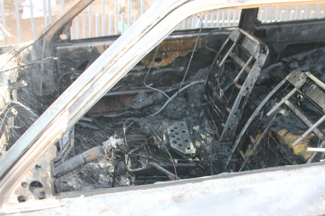 Verona 92 é destruído por fogo em viela de Três Lagoas Verona 92 é destruído por fogo em viela de Três Lagoas