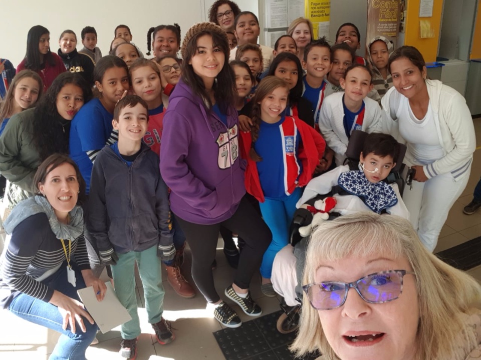 Alunos de 9 a 12 anos visitam dependência do Banco do Brasil em Três Lagoas Alunos de 9 a 12 anos visitam dependência do Banco do Brasil em Três Lagoas