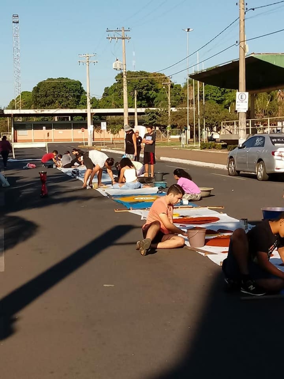 Tapetes de Corpus Christi são confeccionados em Três Lagoas Tapetes de Corpus Christi são confeccionados em Três Lagoas