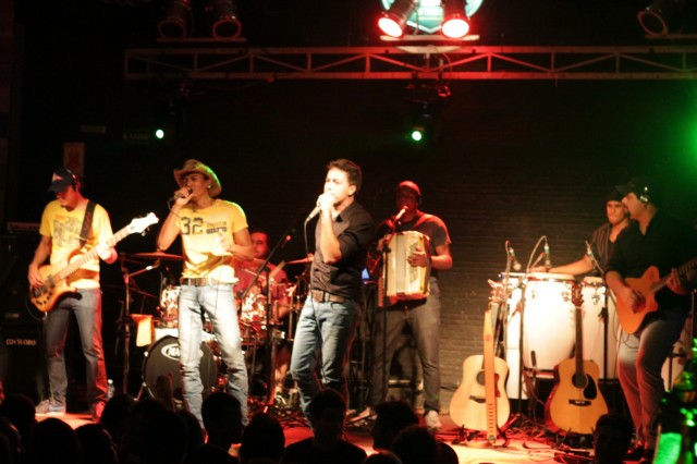 Viracopos Botequim Tato & Nando.