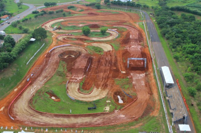 Imagens aéreas feitas nesta manhã sobre a pista do Arena Mix