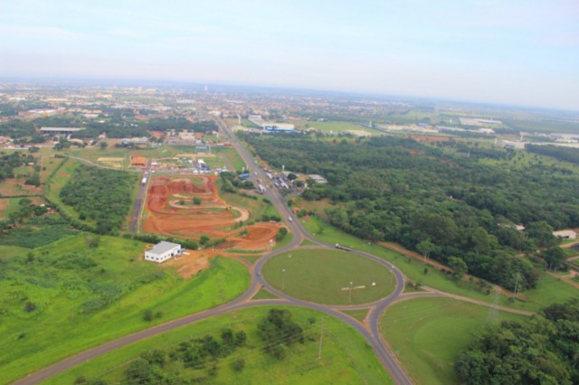 Imagens aéreas feitas nesta manhã sobre a pista do Arena Mix