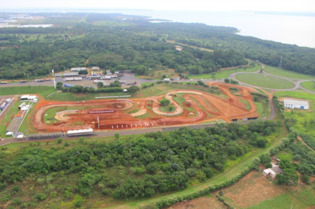 Imagens aéreas feitas nesta manhã sobre a pista do Arena Mix