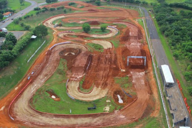 Imagens aéreas feitas nesta manhã sobre a pista do Arena Mix