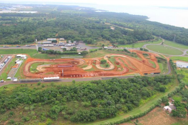 Imagens aéreas feitas nesta manhã sobre a pista do Arena Mix