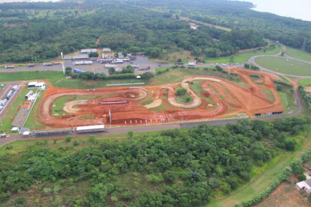 Imagens aéreas feitas nesta manhã sobre a pista do Arena Mix