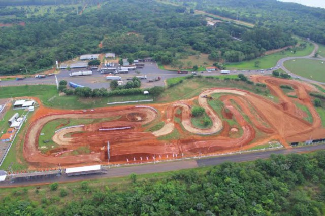 Imagens aéreas feitas nesta manhã sobre a pista do Arena Mix