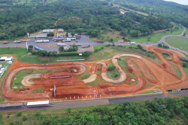 Imagens aéreas feitas nesta manhã sobre a pista do Arena Mix