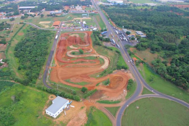 Imagens aéreas feitas nesta manhã sobre a pista do Arena Mix