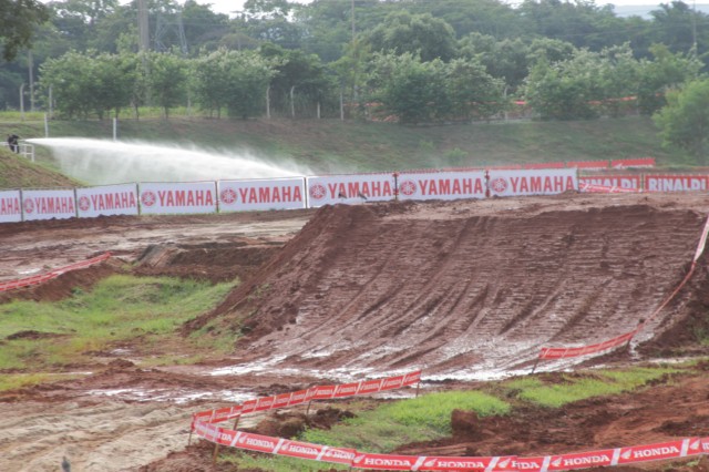 Pista do Arena Mix está pronta e deve ser palco de shows dos pilotos