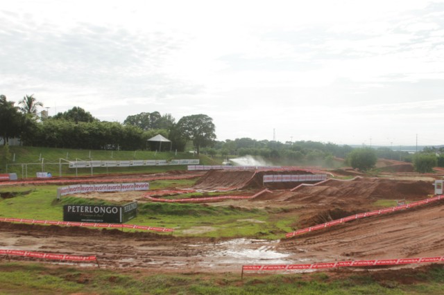 Pista do Arena Mix está pronta e deve ser palco de shows dos pilotos