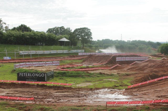 Pista do Arena Mix está pronta e deve ser palco de shows dos pilotos