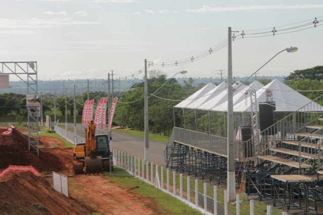 Pista do Arena Mix está pronta e deve ser palco de shows dos pilotos