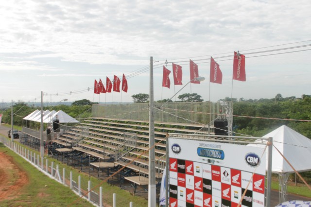 Pista do Arena Mix está pronta e deve ser palco de shows dos pilotos