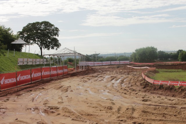 Pista do Arena Mix está pronta e deve ser palco de shows dos pilotos