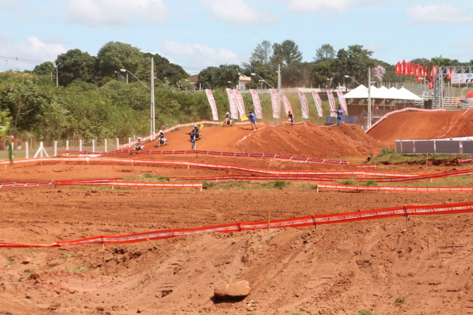 Veja galeria de fotos da manhã de treinos no Arena Mix