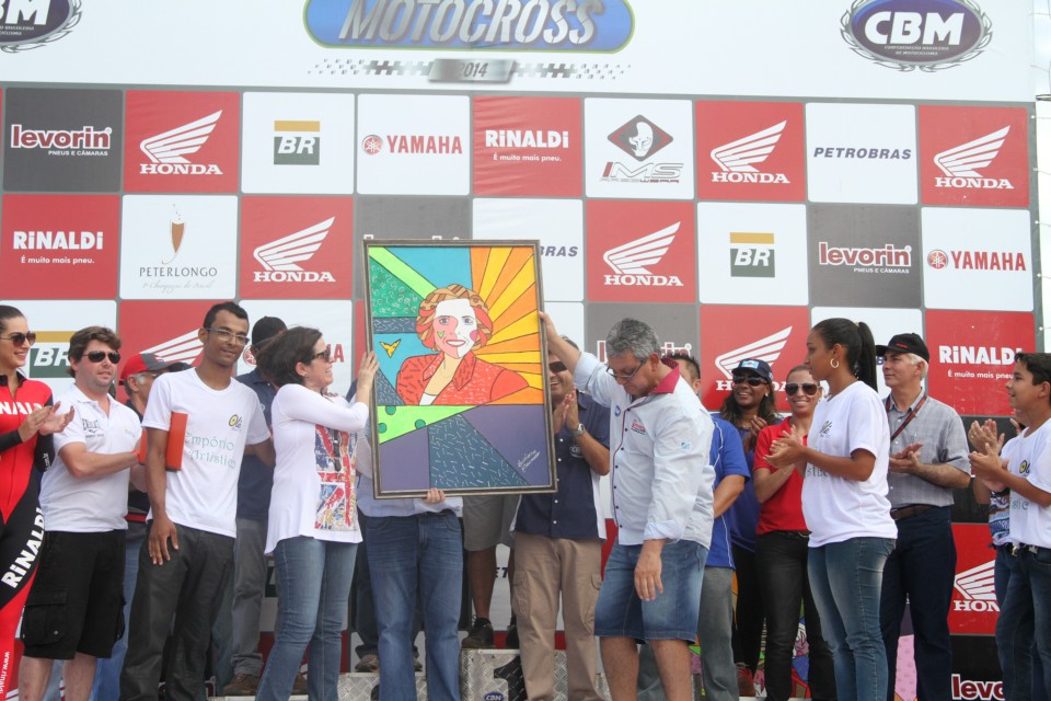 Autoridades são homenageadas na abertura oficial da etapa de Três Lagoas