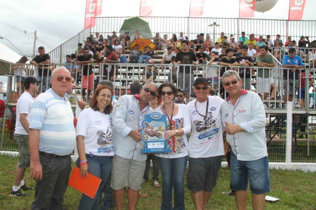 Autoridades são homenageadas na abertura oficial da etapa de Três Lagoas