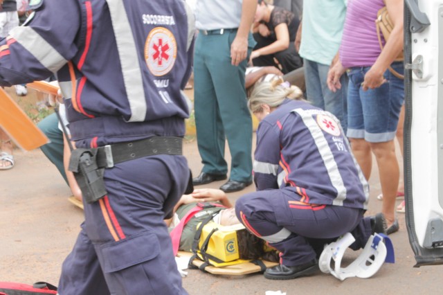 Motociclista atropela garota que tentava atravessar avenida em Três Lagoas