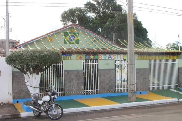 Três-lagoense ainda não está empolgado pelo evento no Brasil