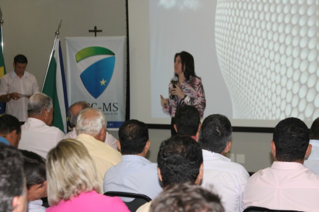 Três Lagoas sedia evento que reúne vereadores de todo o Estado