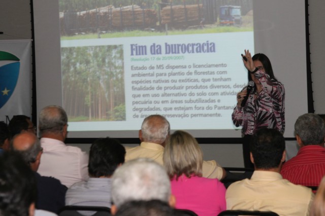 Três Lagoas sedia evento que reúne vereadores de todo o Estado
