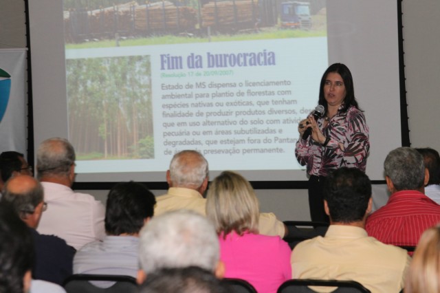 Três Lagoas sedia evento que reúne vereadores de todo o Estado