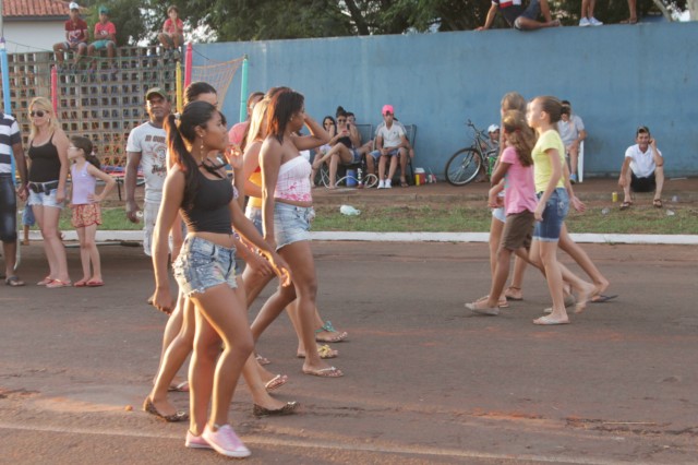 Mais de 3 mil pessoas prestigiaram o motocross em Brasilândia