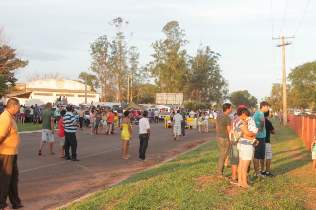 Mais de 3 mil pessoas prestigiaram o motocross em Brasilândia