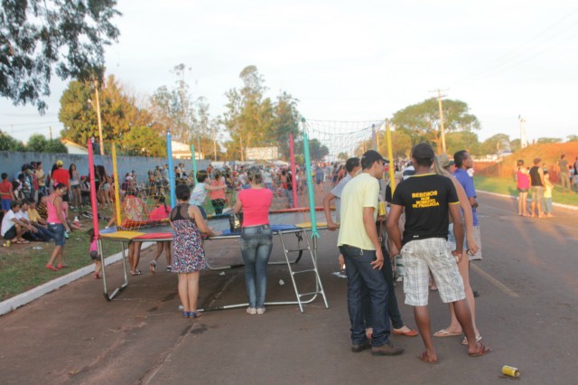 Mais de 3 mil pessoas prestigiaram o motocross em Brasilândia