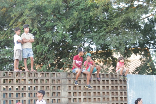 Mais de 3 mil pessoas prestigiaram o motocross em Brasilândia