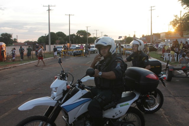 Mais de 3 mil pessoas prestigiaram o motocross em Brasilândia