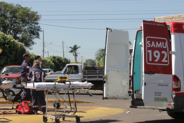 Mais um acidente entre carro e moto no trânsito de Três Lagoas