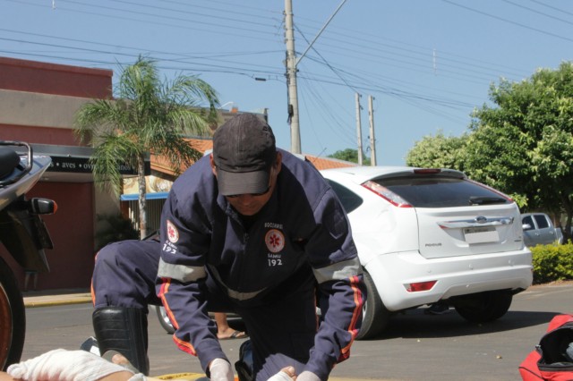 Mais um acidente entre carro e moto no trânsito de Três Lagoas