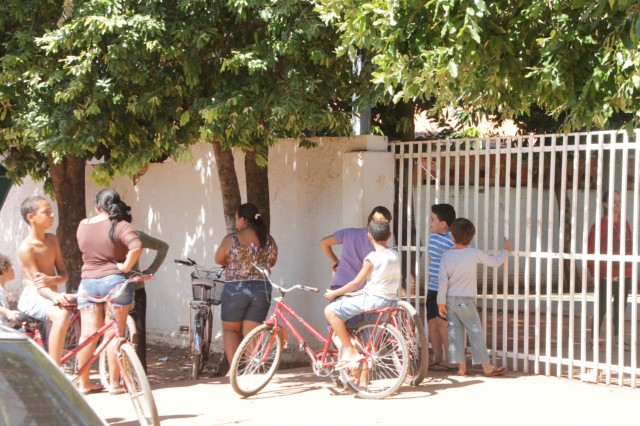 Incêndio em escola causa preocupação em pais de alunos