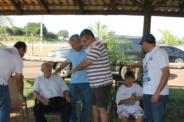 Totó e Ojeda reúnem amigos e parceiros em festa pós-Brasileiro de Motocross