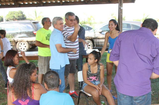 Totó e Ojeda reúnem amigos e parceiros em festa pós-Brasileiro de Motocross