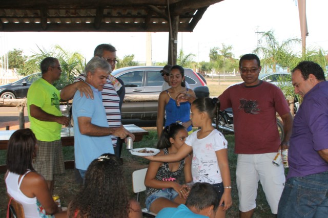 Totó e Ojeda reúnem amigos e parceiros em festa pós-Brasileiro de Motocross