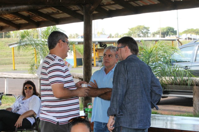 Totó e Ojeda reúnem amigos e parceiros em festa pós-Brasileiro de Motocross