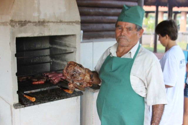 Totó e Ojeda reúnem amigos e parceiros em festa pós-Brasileiro de Motocross