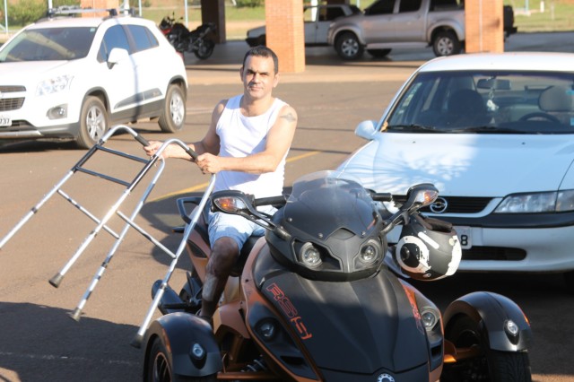 Totó e Ojeda reúnem amigos e parceiros em festa pós-Brasileiro de Motocross